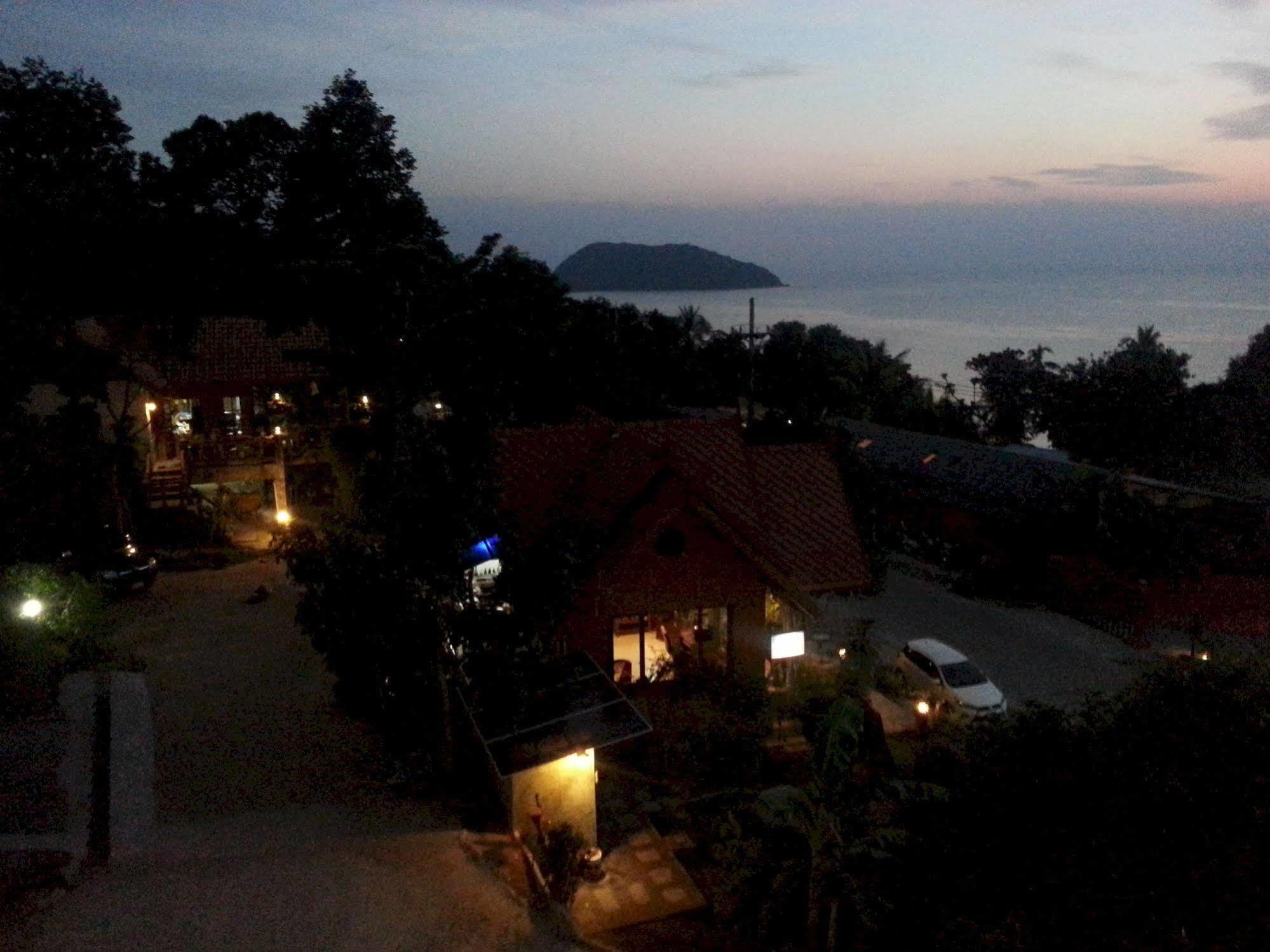 Sea Rock Resort Ko Pha Ngan Exterior foto