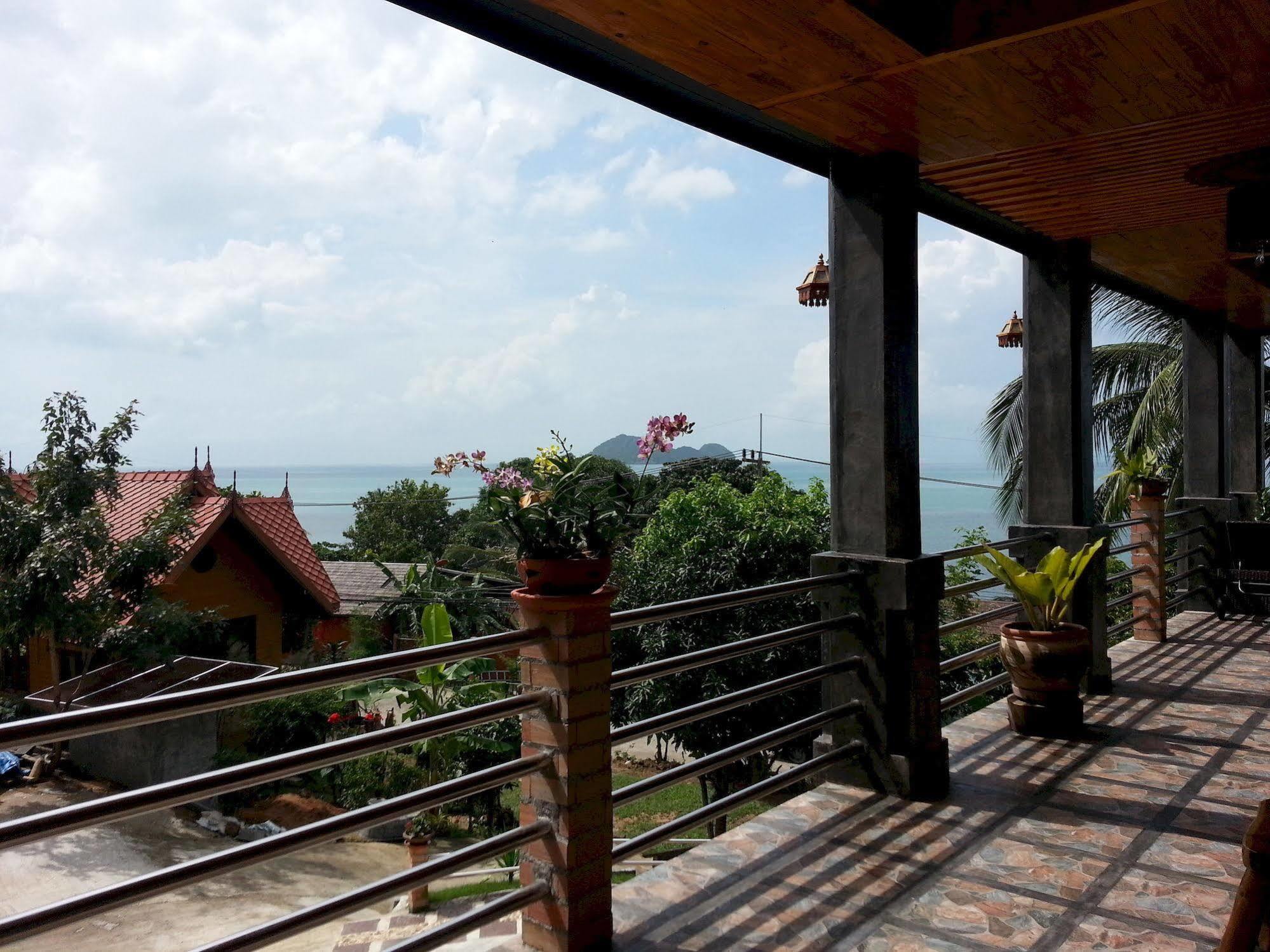 Sea Rock Resort Ko Pha Ngan Exterior foto