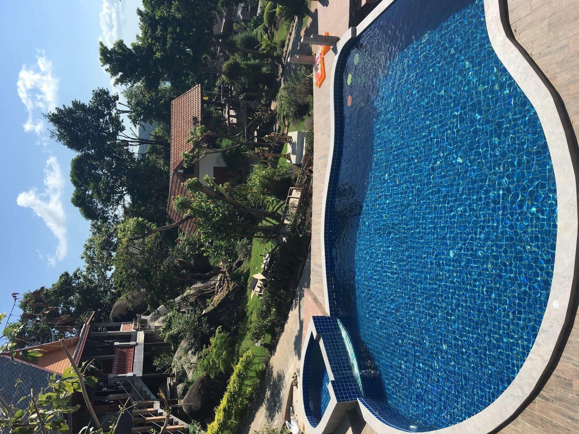 Sea Rock Resort Ko Pha Ngan Exterior foto